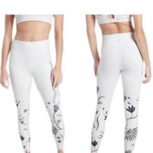 Athleta Elation Wildflower Tight Leggings‎ White Black Floral High Rise XS